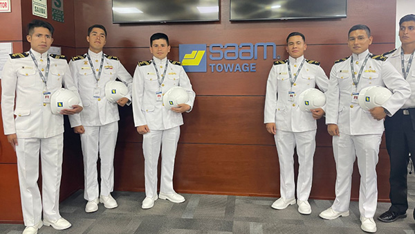 Cadetes navais iniciaram treinamentos a bordo de rebocadores da SAAM Towage no Peru